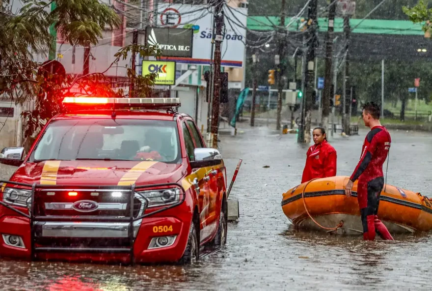 O número de mortos em decorrência das fortes chuvas, enchentes e enxurradas que atingem o Rio Grande do Sul aumentou para 171
(Foto: Agência Brasil)