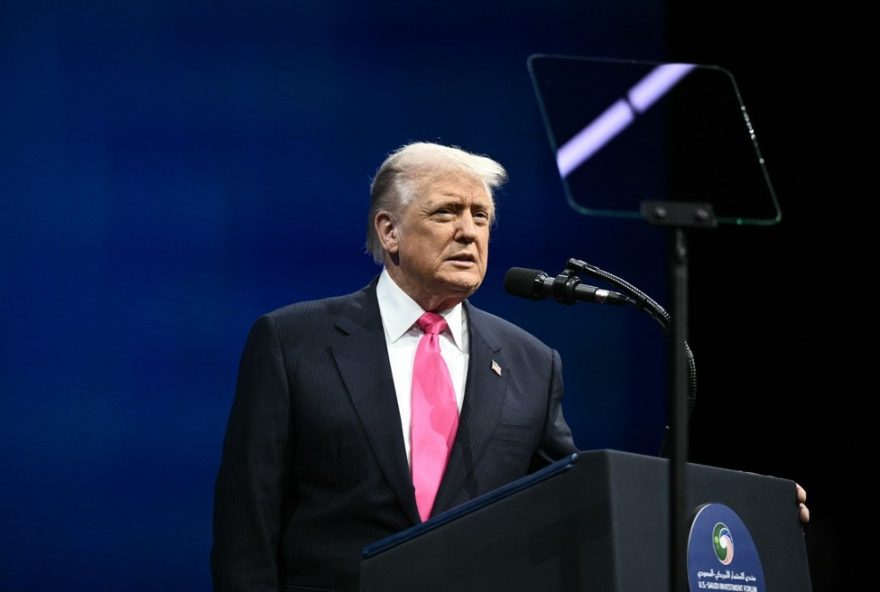 impacto-do-custo-de-vida3A-trump-suspende-tarifaco-e-imprensa-internacional-analisa-decisao-diplomatica impacto-do-custo-de-vida3A-trump-suspende-tarifaco-e-imprensa-internacional-analisa-decisao-diplomatica