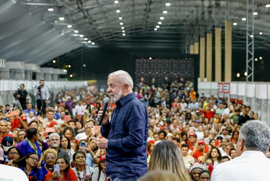impacto-do-ir-zero-e-taxacao-dos-super-ricos-na-narrativa-de-lula-segundo-renato-meirelles