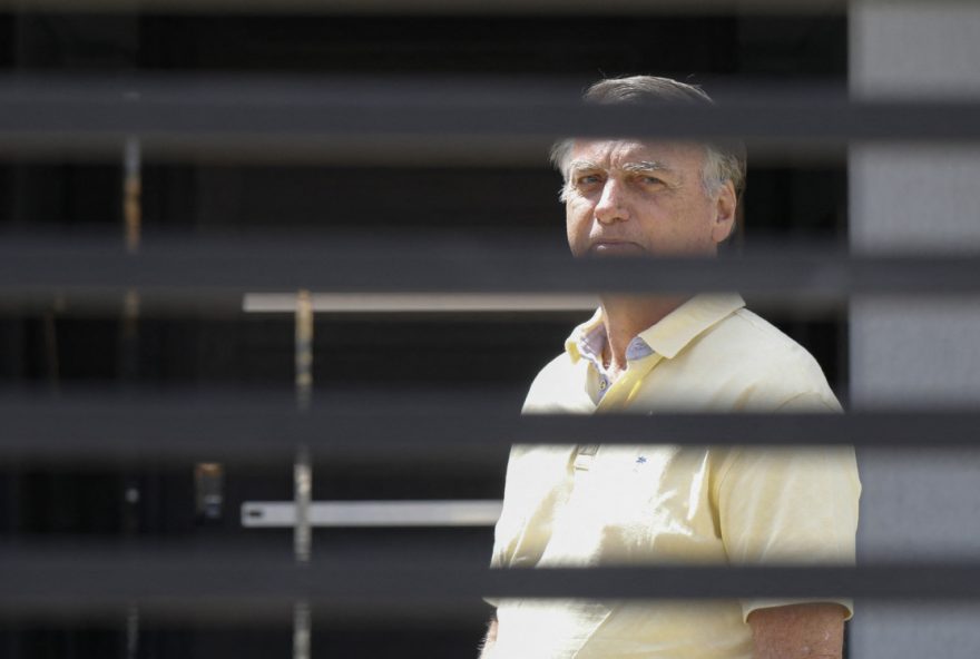 imprensa-internacional-destaca-votos-de-moraes-e-dino-na-condenacao-de-bolsonaro