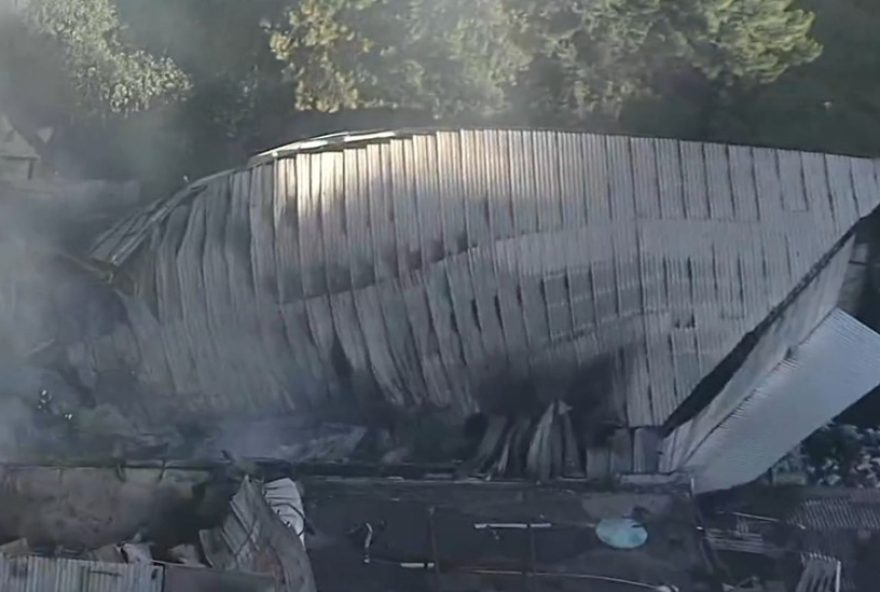 incendio-destroi-galpao-em-sao-paulo3A-sem-feridos2C-mas-grande-impacto-economico incendio-destroi-galpao-em-sao-paulo3A-sem-feridos2C-mas-grande-impacto-economico