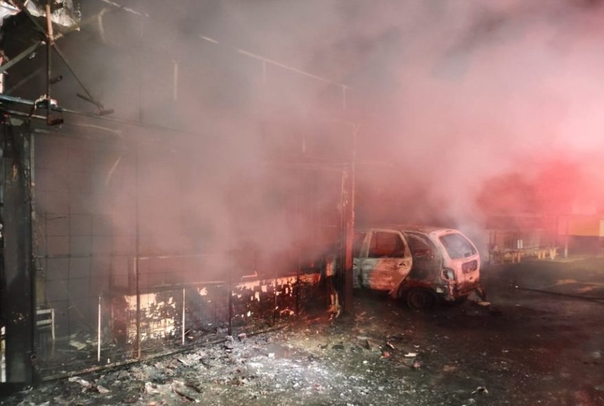 incendio-destroi-loja-de-assistencia-tecnica-de-celulares-em-marilia3A-bombeiros-agiram-rapidamente-para-conter-as-chamas incendio-destroi-loja-de-assistencia-tecnica-de-celulares-em-marilia3A-bombeiros-agiram-rapidamente-para-conter-as-chamas