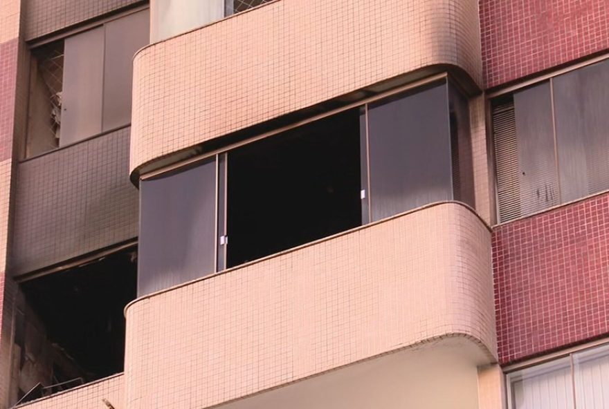 incendio-em-apartamento-de-brasilia-mobiliza-bombeiros-e-alerta-para-prevencao-de-tragedias-de-df-atua-no-local