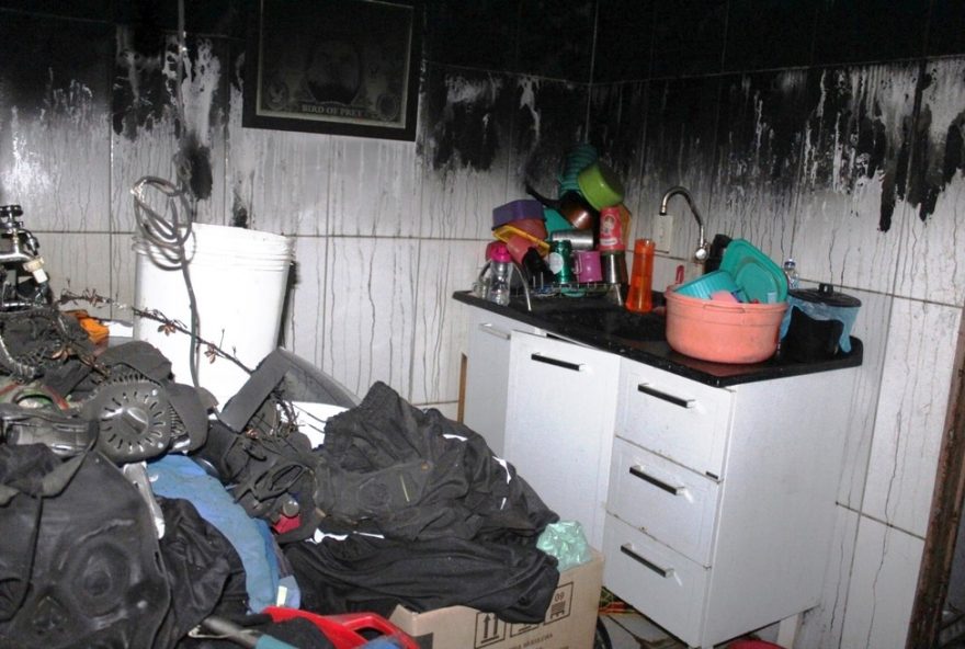 incendio-em-matao-sp-deixa-adolescente-ferido-e-cachorro-morto