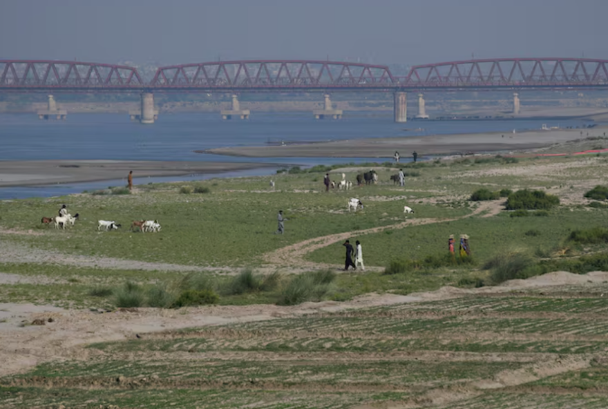 incendio-em-shopping-de-karachi3A-65-desaparecidos-e-seis-mortos-ultimas-noticias-da-reuters