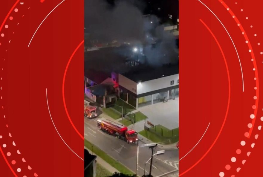 incendio-na-oficina-mecanica-de-curitiba-destroi-15-veiculos3A-atualizacoes-e-detalhes-cruciais-de-parana incendio-na-oficina-mecanica-de-curitiba-destroi-15-veiculos3A-atualizacoes-e-detalhes-cruciais-de-parana