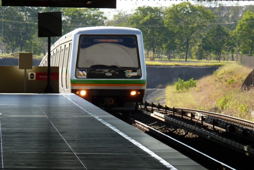 incendio-proximo-ao-metro-de-taguatinga-leva-a-evacuacao-de-trem3A-seguranca-e-prontidao-do-metro-df-essenciais
