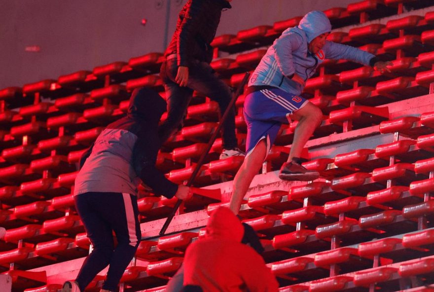 independiente-tem-jogo-adiado-apos-violencia-da-torcida3A-entenda-a-punicao-e-os-desdobramentos