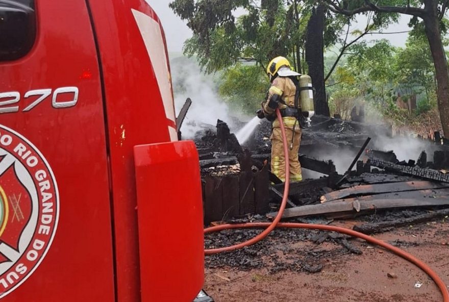 indigena-morre-em-incendio-fatal-na-cadeia-de-aldeia-no-norte-do-rs indigena-morre-em-incendio-fatal-na-cadeia-de-aldeia-no-norte-do-rs