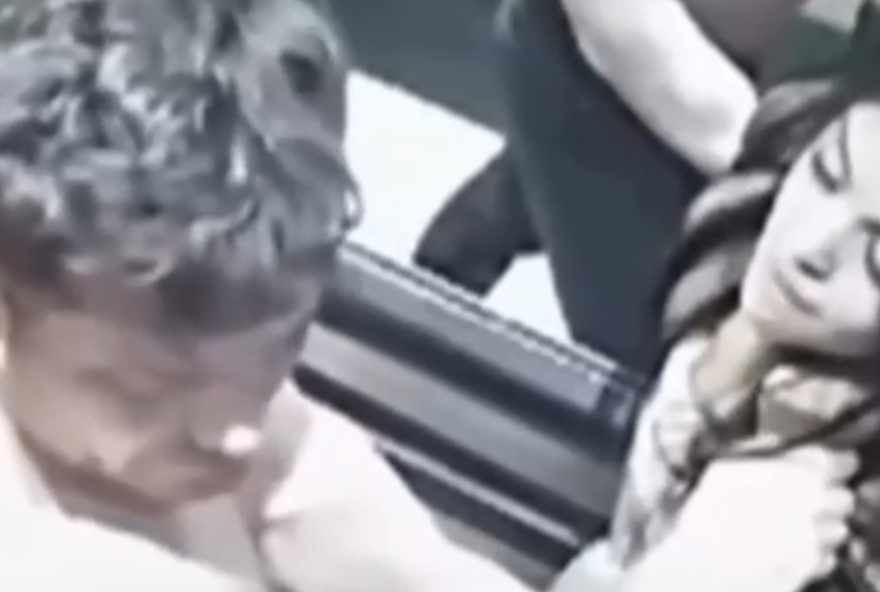 influencer-desmaia-em-elevador-de-predio-em-goiania-apos-ser-sufocada-por-empresario influencer-desmaia-em-elevador-de-predio-em-goiania-apos-ser-sufocada-por-empresario