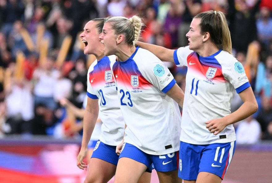 inglaterra-conquista-bicampeonato-da-eurocopa-feminina-em-final-emocionante-contra-a-espanha