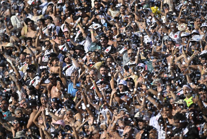 ingressos-esgotados3A-vasco-enfrenta-sao-paulo-em-sao-januario-em-busca-da-libertadores.-torcida-confiante-em-vitoria-acompanhe-o-almirante-no-ge-e-sportv ingressos-esgotados3A-vasco-enfrenta-sao-paulo-em-sao-januario-em-busca-da-libertadores.-torcida-confiante-em-vitoria-acompanhe-o-almirante-no-ge-e-sportv
