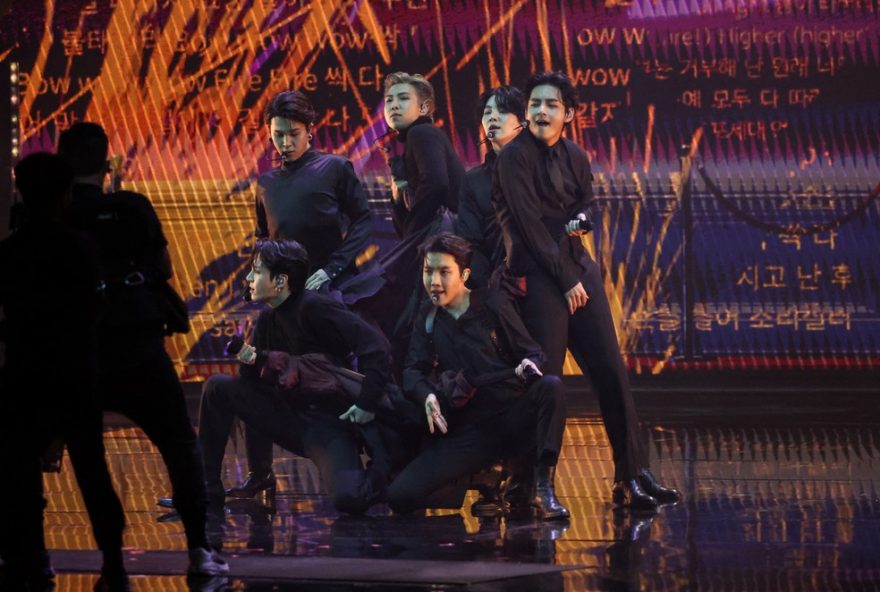 ingressos-para-a-turne-mundial-do-bts-estao-esgotando-rapidamente ingressos-para-a-turne-mundial-do-bts-estao-esgotando-rapidamente