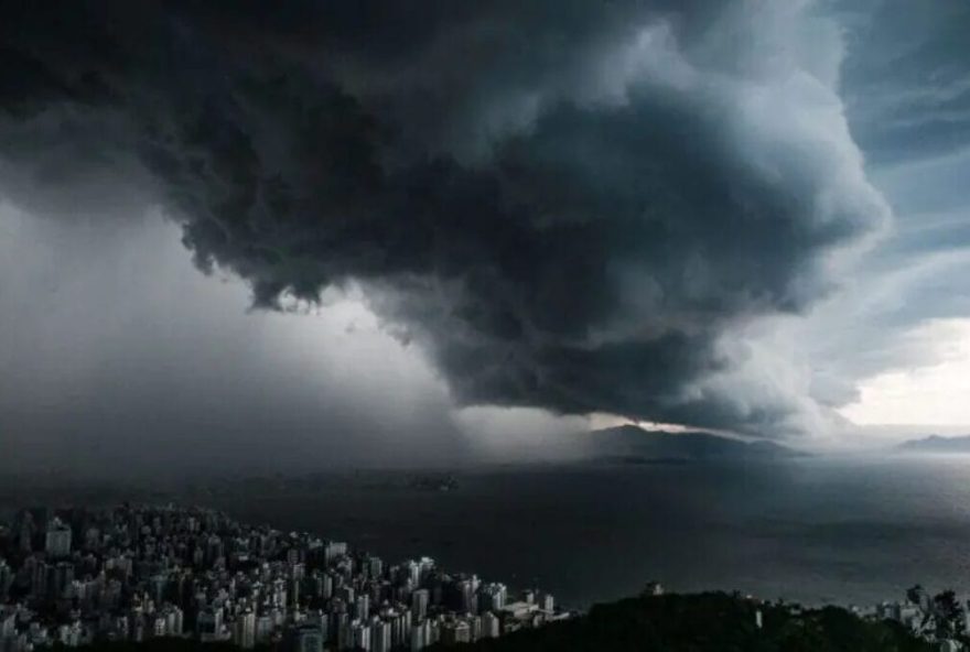 inmet-coloca-quase-todo-o-pais-em-alerta-para-perigo-de-chuvas-intensas inmet-coloca-quase-todo-o-pais-em-alerta-para-perigo-de-chuvas-intensas