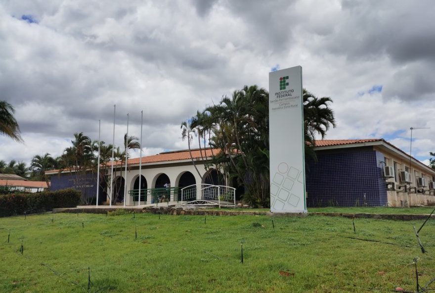 inscricoes-abertas-para-cursos-gratuitos-ifsertaope-em-petrolina3A-agricultura-digital2C-panificacao-e-administracao.-garanta-sua-vaga-e-qualifique-se