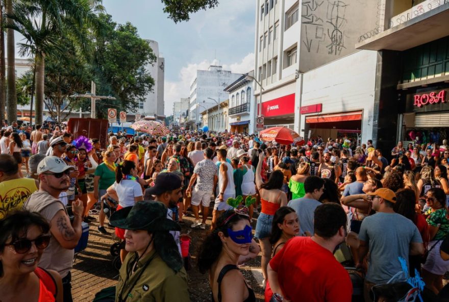 inscricoes-abertas3A-desfile-de-blocos-de-rua-no-carnaval-de-jundiai-2025