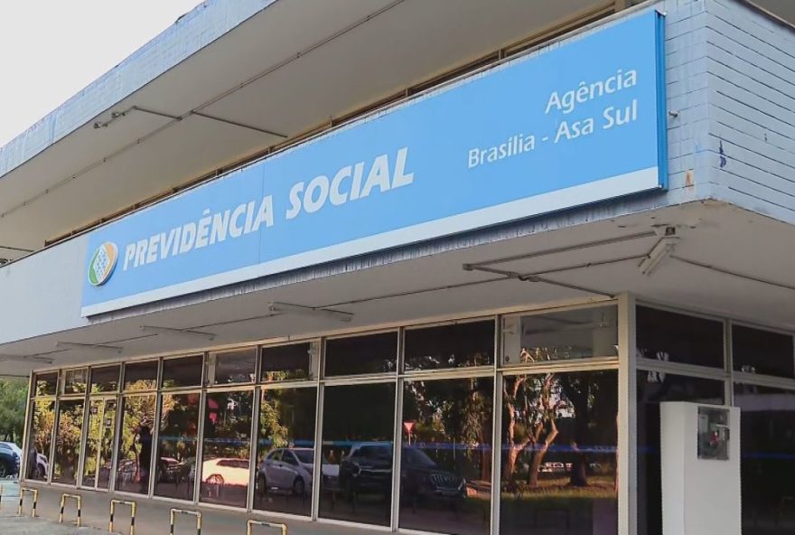 inss3A-fraudes-no-reembolso-superam-12C5-mi-em-pedidos-neste-domingo