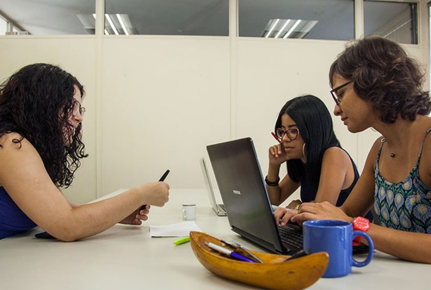 instituto-brasileiro-de-geografia-e-estatistica-de-abre-16-vagas-de-estagio-em-salvador