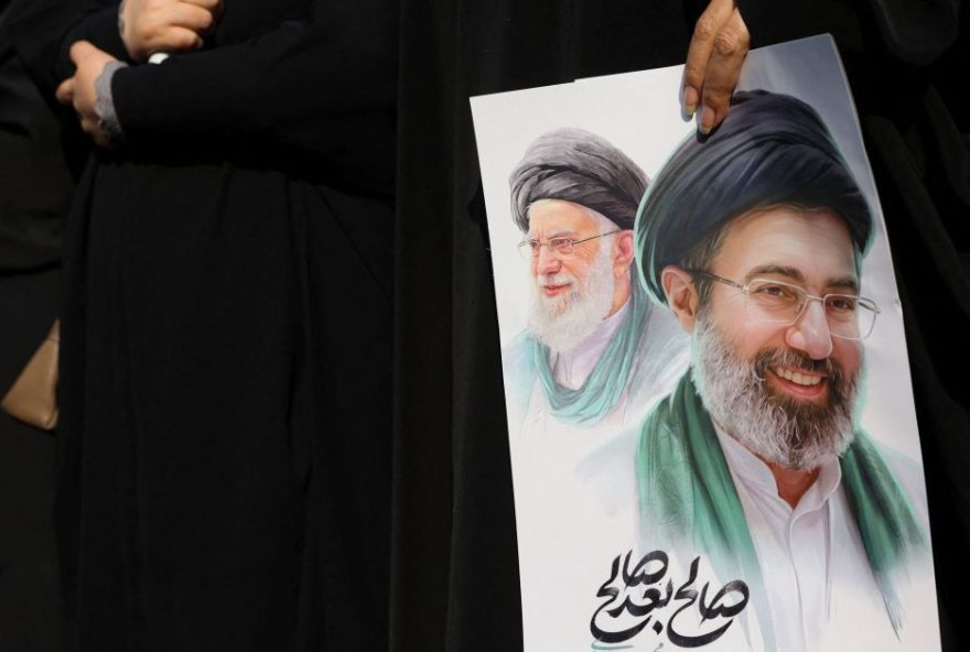 inteligencia-dos-eua-indica-que-regime-do-ira-nao-corre-risco2C-segundo-fontes