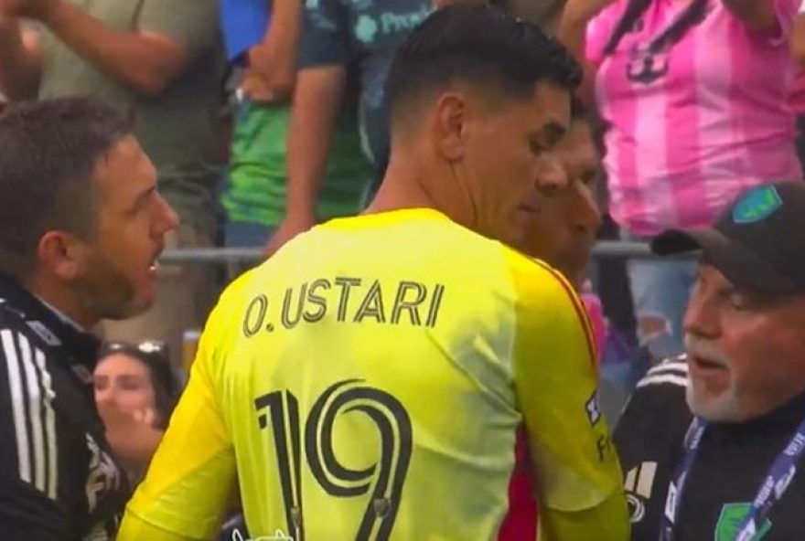 inter-miami2C-de-messi2C-perde-na-final-da-copa-das-ligas-com-cuspe-de-suarez3B-confira-o-video-da-pancadaria