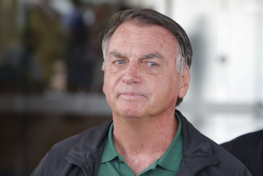 internado-na-uti2C-bolsonaro-deve-pedir-novamente-prisao-domiciliar internado-na-uti2C-bolsonaro-deve-pedir-novamente-prisao-domiciliar
