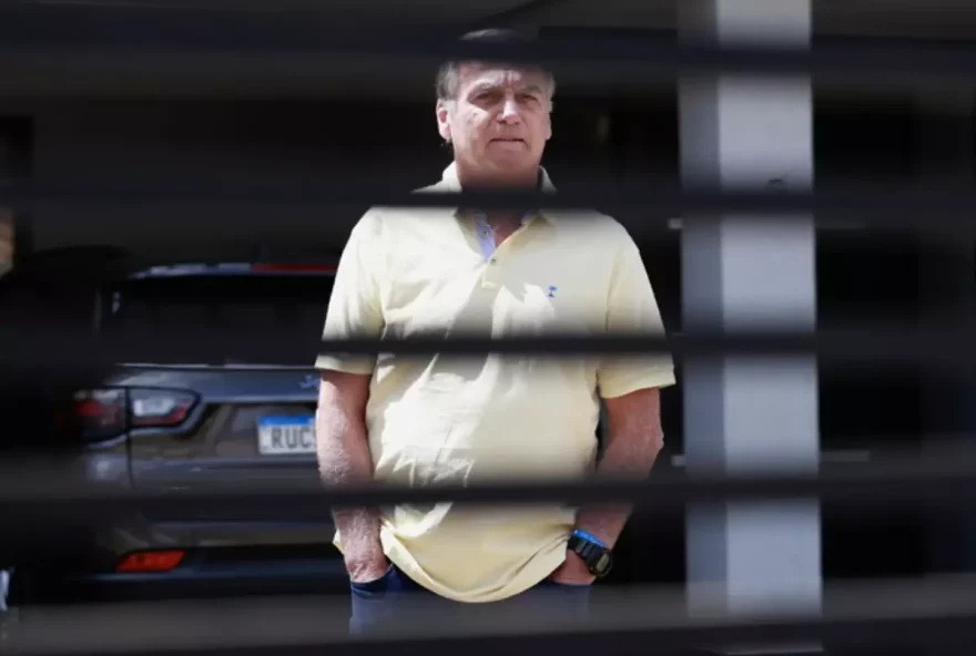 internauta-viraliza-ao-revelar-fetiche-pela-prisao-de-bolsonaro