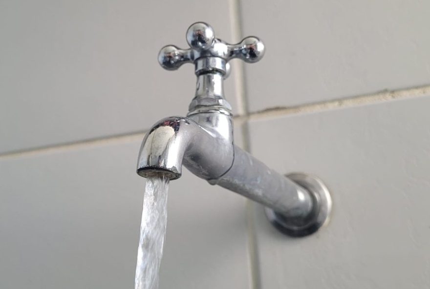 interrupcao-de-agua3A-33-bairros-em-curitiba-e-regiao-metropolitana-afetados-nesta-quinta-feira3B-confira-quais.-evite-desperdicios
