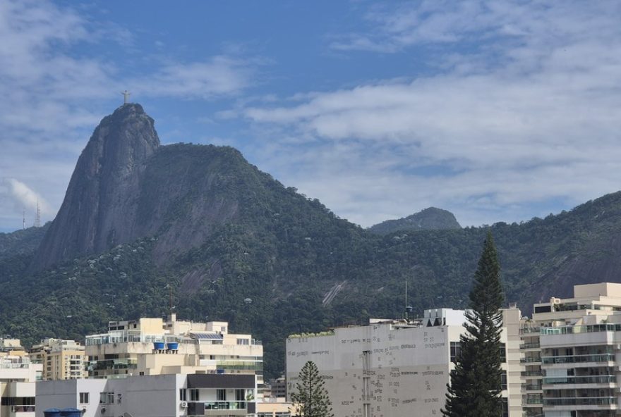 interrupcao-de-energia-no-cristo-redentor-gera-transtornos-aos-turistas-no-rio-de-janeiro