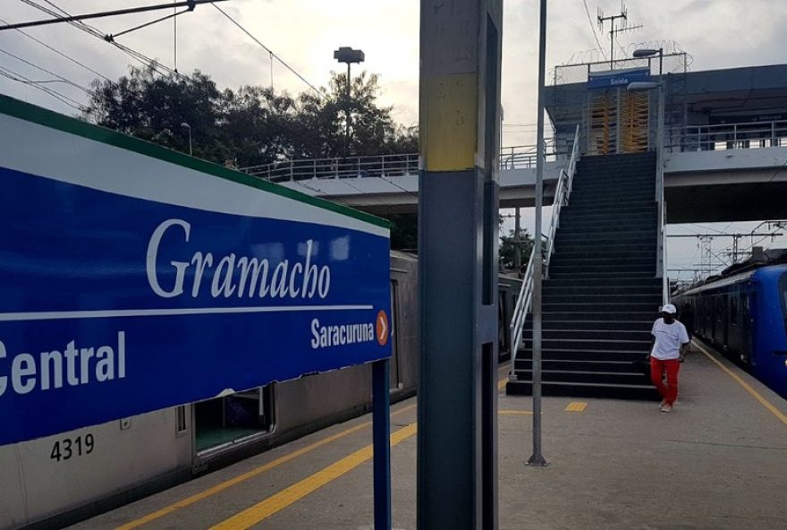 interrupcao-de-trens-da-supervia-entre-gramacho-e-saracuruna-em-duque-de-caxias3A-previsao-de-restabelecimento-ainda-nao-definida interrupcao-de-trens-da-supervia-entre-gramacho-e-saracuruna-em-duque-de-caxias3A-previsao-de-restabelecimento-ainda-nao-definida