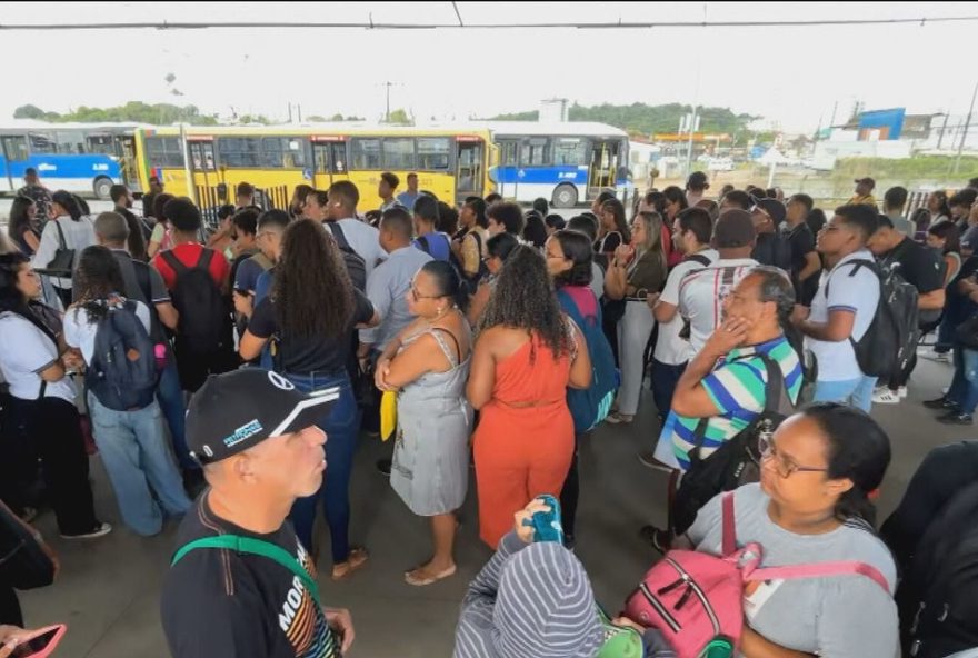 interrupcao-no-ramal-camaragibe-do-metro-do-recife3A-passageiros-enfrentam-transtornos-e-atrasos-constantes interrupcao-no-ramal-camaragibe-do-metro-do-recife3A-passageiros-enfrentam-transtornos-e-atrasos-constantes