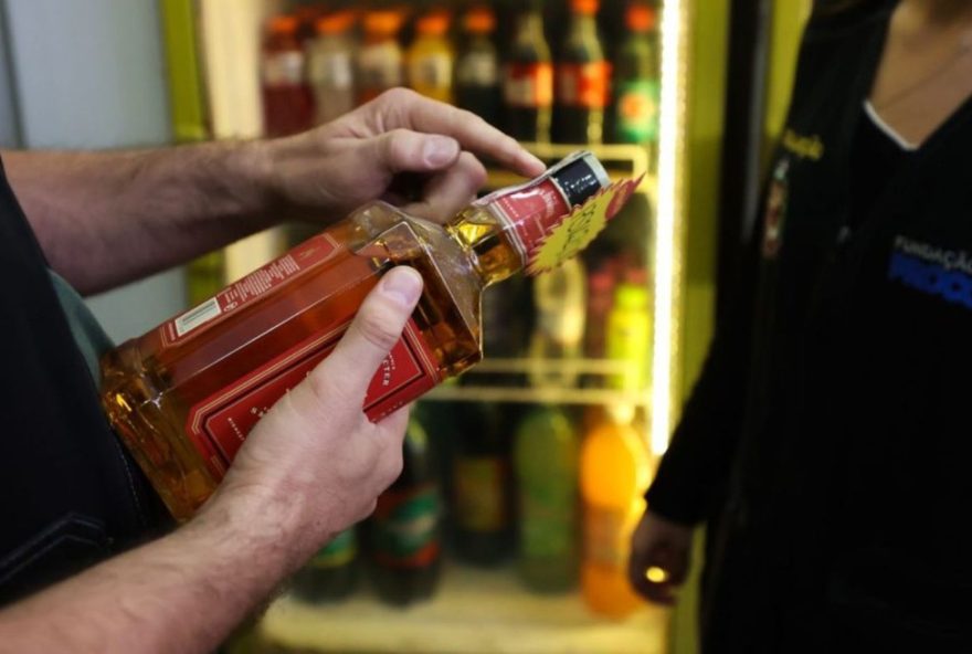 intoxicacao-por-metanol-na-baixada-santista3A-casos-confirmados-e-alertas-de-saude