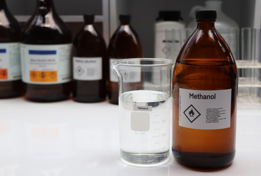 intoxicacao-por-metanol3A-casos-de-obito-no-parana-causam-alerta intoxicacao-por-metanol3A-casos-de-obito-no-parana-causam-alerta