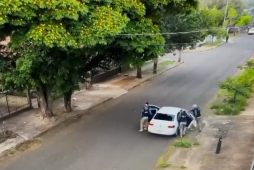 investigacao-de-corrupcao-em-maringa3A-empresario-do-ramo-de-publicidade-e-suspeito-de-subornar-servidores-publicos-em-troca-de-poda-de-arvores investigacao-de-corrupcao-em-maringa3A-empresario-do-ramo-de-publicidade-e-suspeito-de-subornar-servidores-publicos-em-troca-de-poda-de-arvores