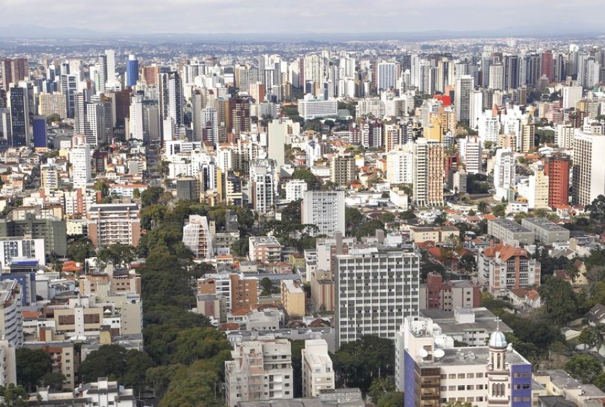 iptu-curitiba-20253A-desconto-de-1025-para-pagamento-a-vista-7C-veja-como-parcelar