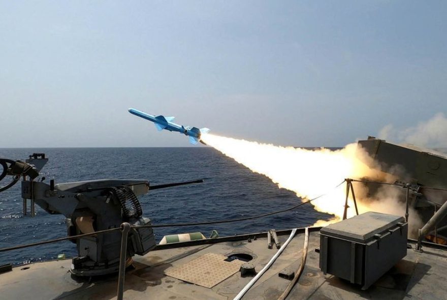 ira-realiza-exercicios-militares-no-estreito-de-ormuz2C-diz-agencia ira-realiza-exercicios-militares-no-estreito-de-ormuz2C-diz-agencia