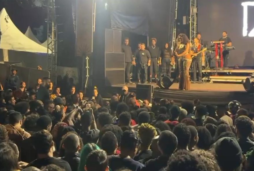 iza-interrompe-show-na-virada-cultural-para-resgatar-espectadora3A-vai-dar-tudo-certo-destaques-da-programacao-de-2025