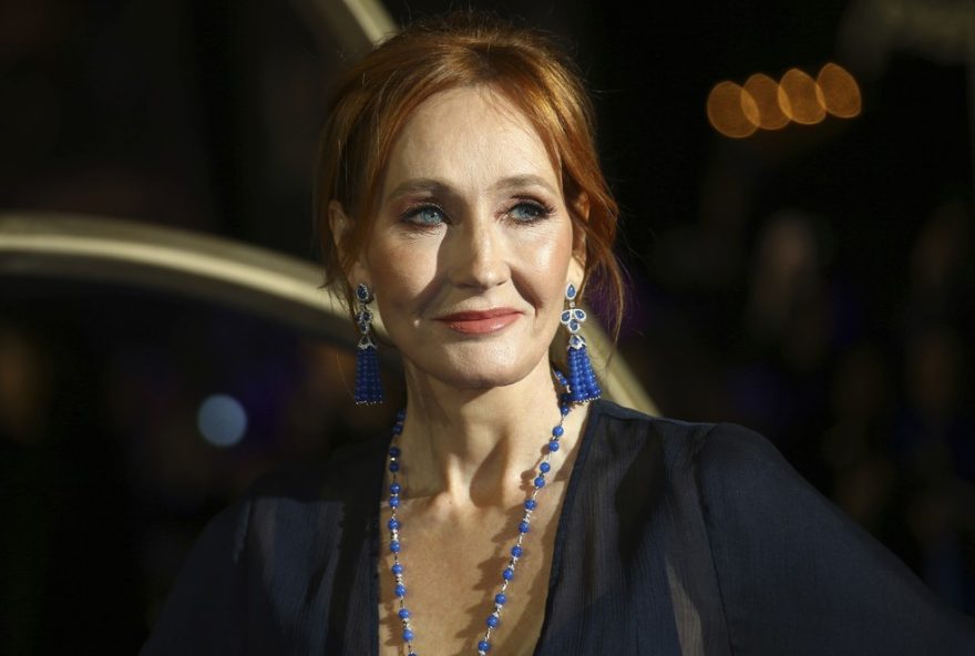 j.k.-rowling-critica-emma-watson-por-ignorancia-sobre-questoes-trans