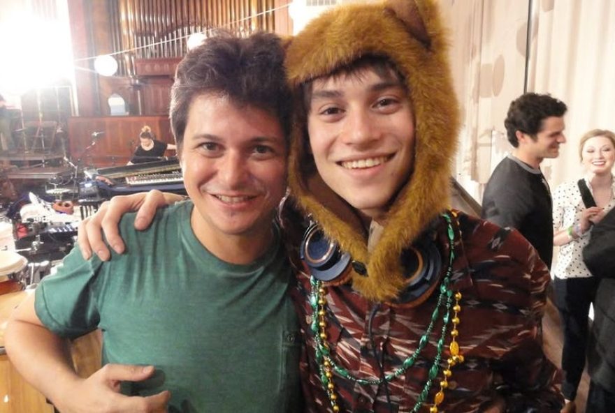 jacob-collier-encanta-fas-em-roda-de-choro-no-rio3A-mozart-da-geracao-z-em-turne-mundial-no-brasil