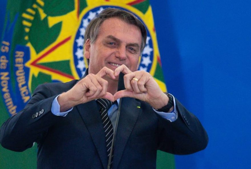 Bolsonaro se prepara para votar neste domingo, 30. (Foto: Reprodução/Internet)