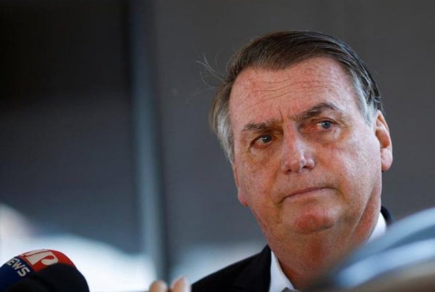 jair-bolsonaro-e-diagnosticado-com-cancer-de-pele2C-afirma-medico-responsavel