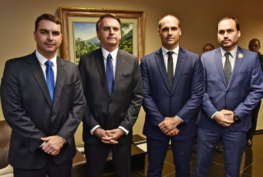 jair-bolsonaro-filhos-diplomacao-2018-0770.jpg