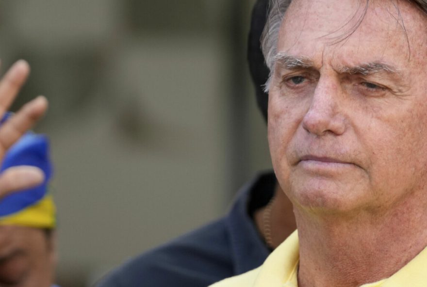 jair-bolsonaro-granted-leave-from-prison-for-surgery-on-thursday jair-bolsonaro-granted-leave-from-prison-for-surgery-on-thursday