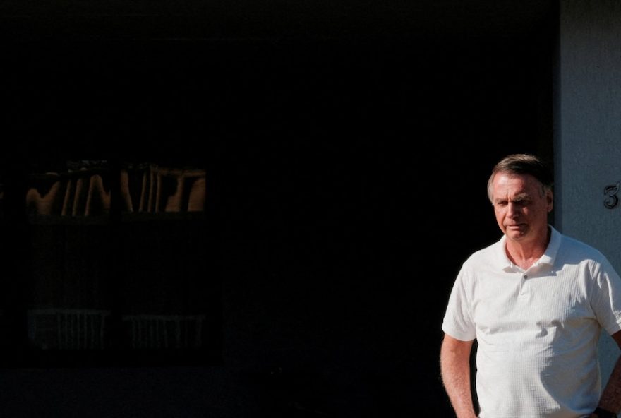 jair-bolsonaro-passa-por-cirurgia-de-hernia-doble-durante-sua-reclusao jair-bolsonaro-passa-por-cirurgia-de-hernia-doble-durante-sua-reclusao