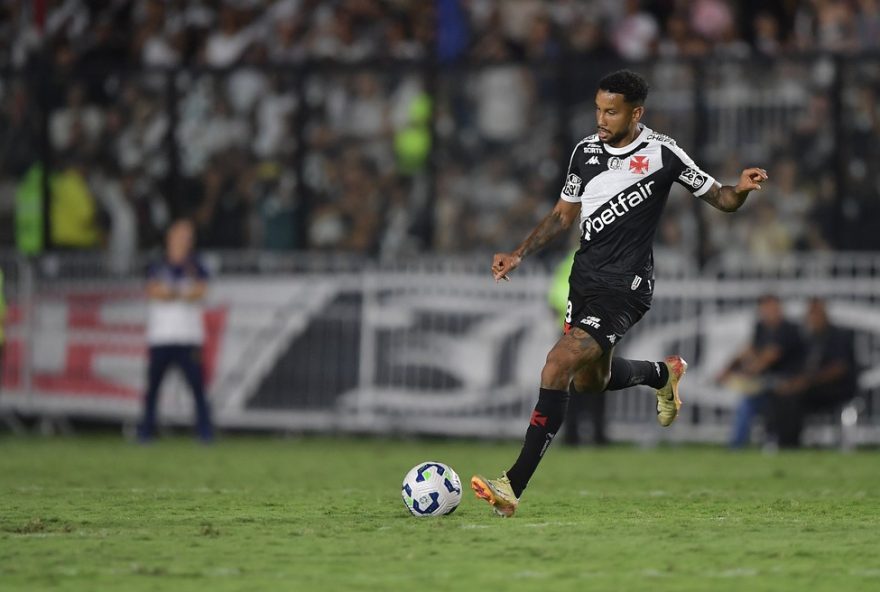 jair-e-relacionado-para-partida-do-vasco-contra-bragantino-no-brasileirao