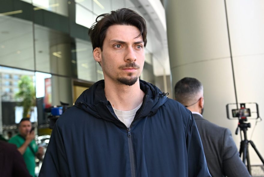 jair-renan-visita-bolsonaro-na-prisao-na-superintendencia-da-pf jair-renan-visita-bolsonaro-na-prisao-na-superintendencia-da-pf