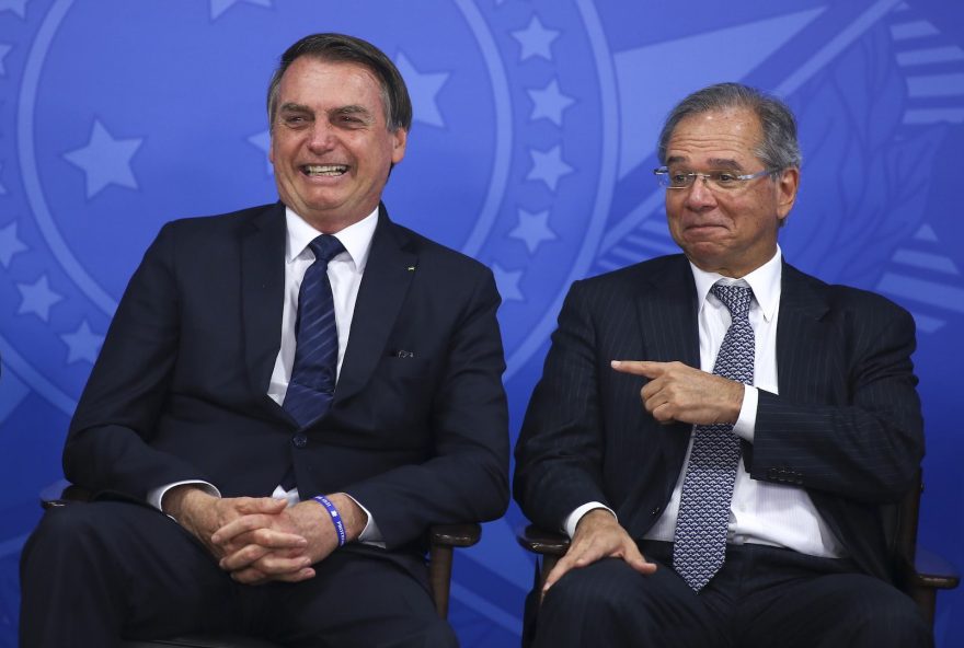 Cerimonia de posse do  presidente do BNDES (Banco Nacional de Desenvolvimento Econômico e Social), Gustavo Montezano.
Montezano defendeu o alinhamento “total” da nova direção do banco com o governo federal, afirmou que a instituição buscará ajudar nos processos de desestatização, abrirá sua “caixa-preta” (promessa de campanha do presidente) e devolverá recursos ao Tesouro Nacional. Brasilia, 16-07-2019. Foto: Sérgio Lima/PODER 360