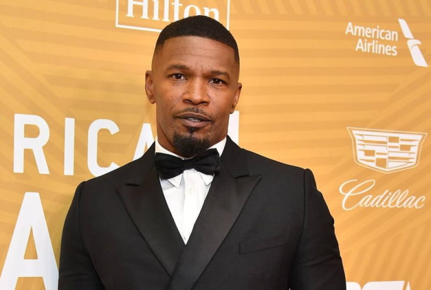 jamie-foxx-leva-pontos-no-rosto-apos-incidente-em-festa-de-aniversario