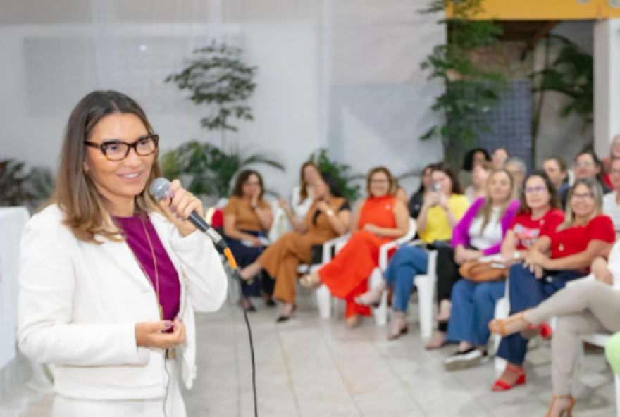 janja-da-silva-se-encontra-com-mulheres-evangelicas-em-caruaru-pe