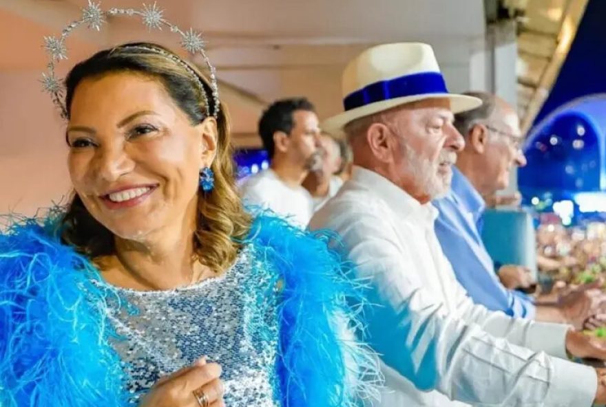 janja-se-pronuncia-sobre-rebaixamento-de-escola-que-homenageou-lula-no-rio janja-se-pronuncia-sobre-rebaixamento-de-escola-que-homenageou-lula-no-rio