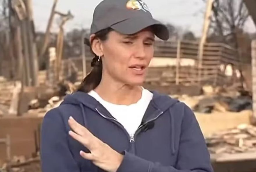 jennifer-garner-revela-perda-de-amiga-em-incendio-florestal-na-california3A-como-ajudar3F